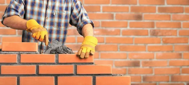 Commercial masonry contractor completing blockwork in Dubai